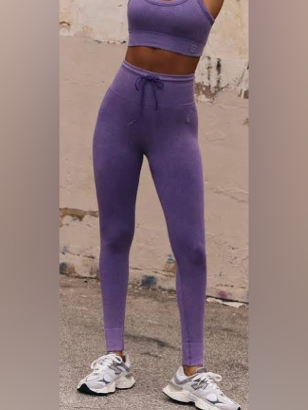 FREE PEOPLE GO TO LEGGINGS
size xs/small
color WASHED IRIS DIVE
